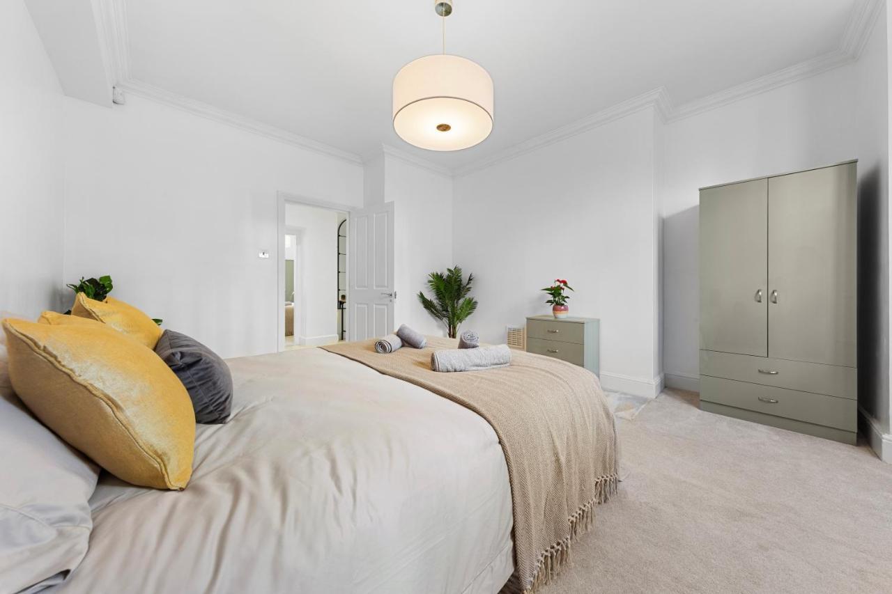 Апартаменты Harrods 2 Bed Lux Flat W/Patio Лондон Экстерьер фото